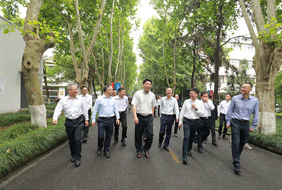 杭州市副市長柯吉欣一行調(diào)研中化藍(lán)天